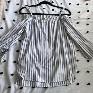 Stripped off the shoulder top